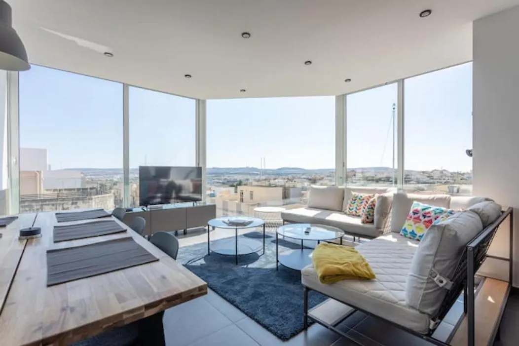 Luxury Central Hilltop Apartment With Great Views Naxxar