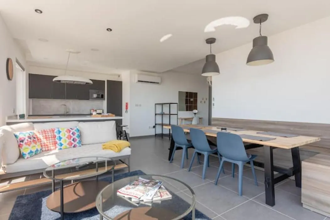 Luxury Central Hilltop Apartment With Great Views Naxxar 0*,  Malta