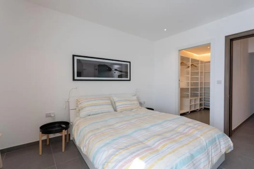 Luxury Central Hilltop Apartment With Great Views Naxxar
